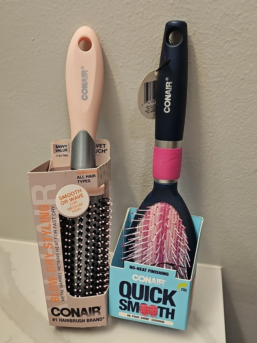 Conair Hairbrush Bundle (2). New In Packaging.